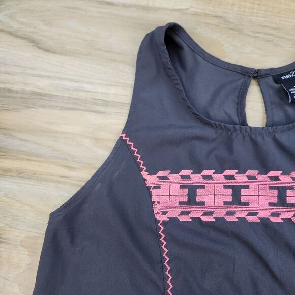 🔹️Rue21 Gray w/Coral Embroidered Aztec Print Sleeveless Dress Large - Picture 6 of 12